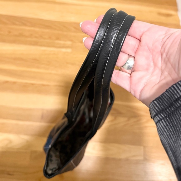 Latico Leather Spencer Black Tote - Picture 6 of 9